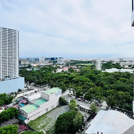 Bayview Near Ccp, Picc, Airport, Moa, Okada At Radiance Aparthotel